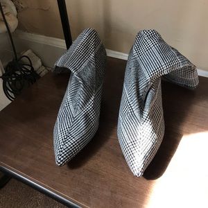 A New Day Sock booties